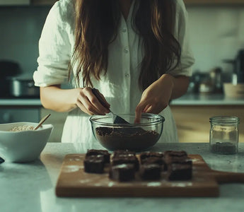 "Femme Européenne Préparant Brownies CBD"